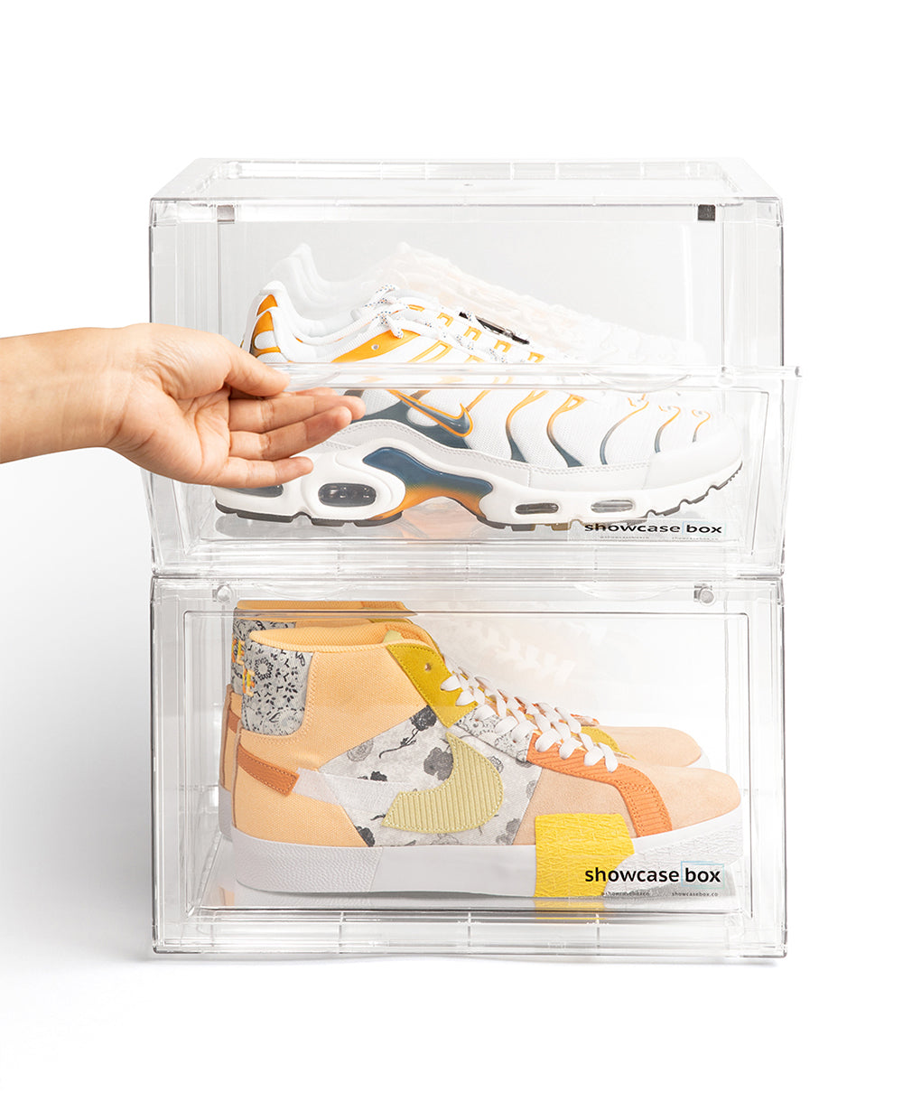 Shoe box, clear shoe storage container for sneakers, cosmetics, jewelry and toy collections. 